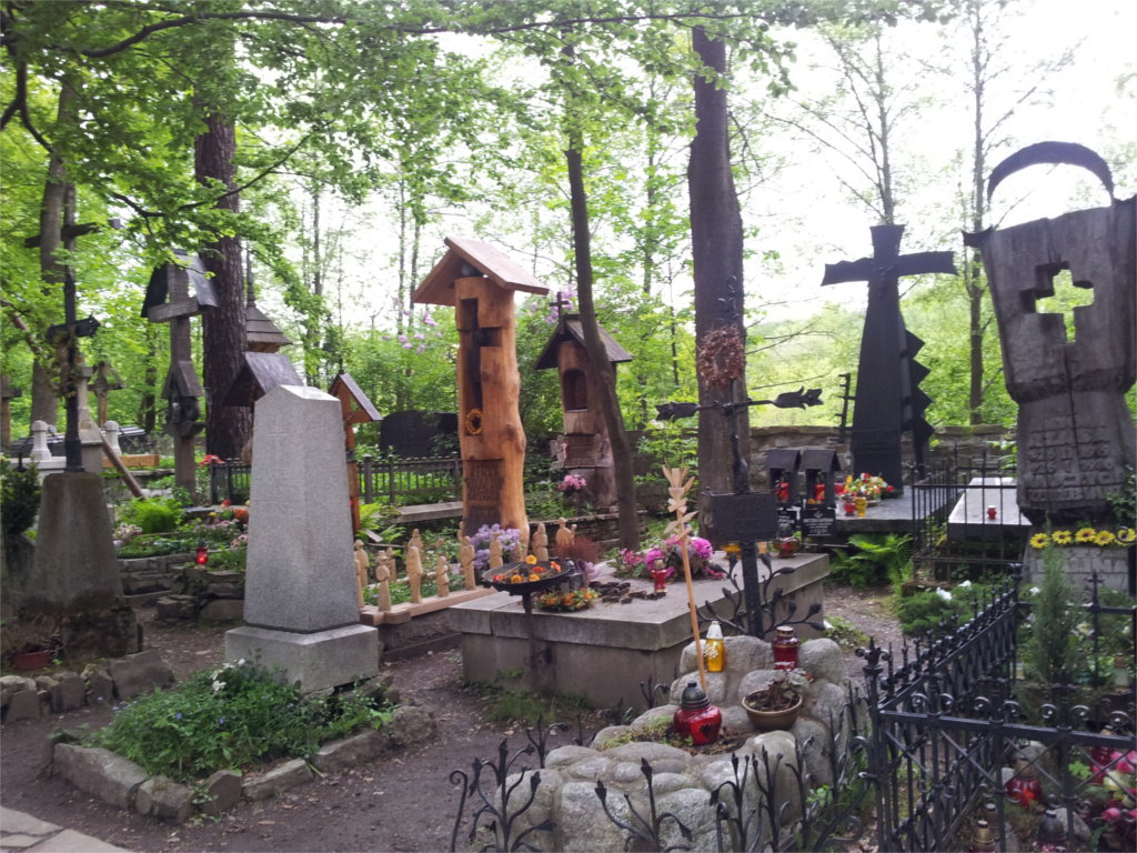 Cmentarz na Pęksowym Brzyzku (Autor: Jacek Biernacki, CC BY-SA 3.0) Cmentarz na Pęksowym Brzyzku (Autor: Jacek Biernacki, CC BY-SA 3.0)