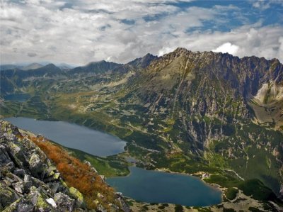 Widok na Dolinę Pięciu Stawów Widok na Dolinę Pięciu Stawów