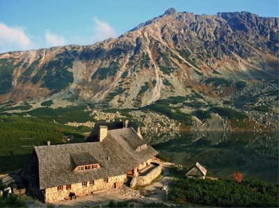 Schronisko w Dolinie Pięciu Stawów Schronisko w Dolinie Pięciu Stawów