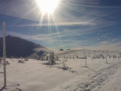 Schronisko pod Śnieżką zimą (Źródło: http://domslaski.pl/)